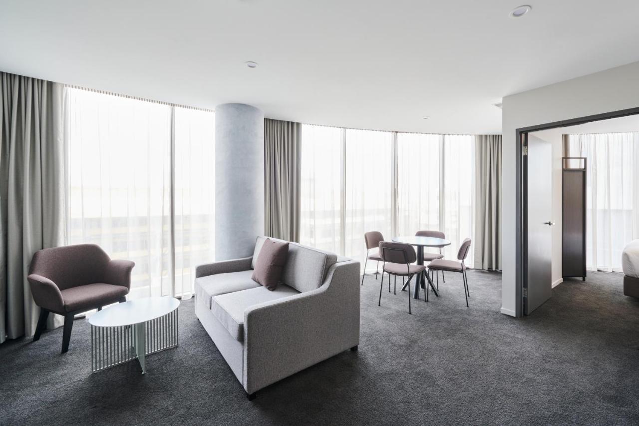 Отель Abode Belconnen Канберра Экстерьер фото