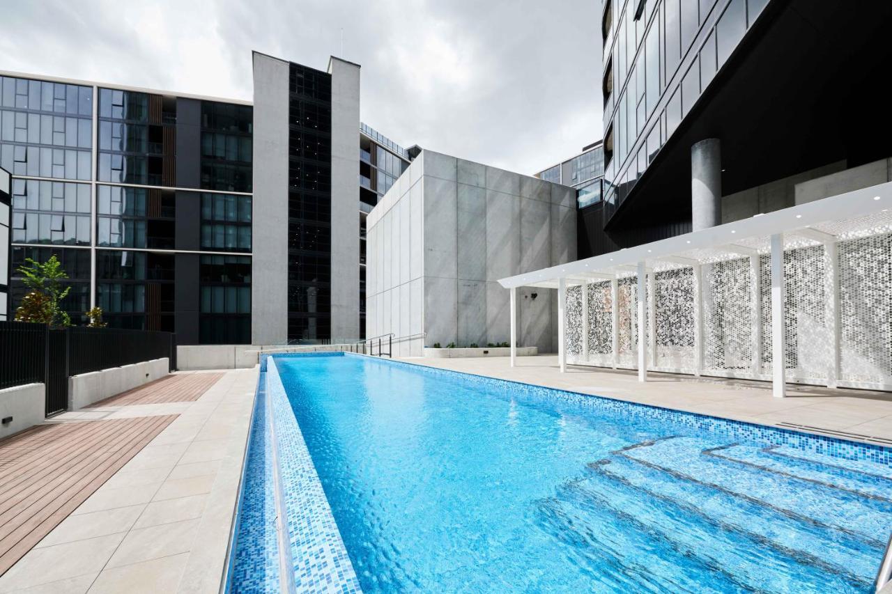 Отель Abode Belconnen Канберра Экстерьер фото